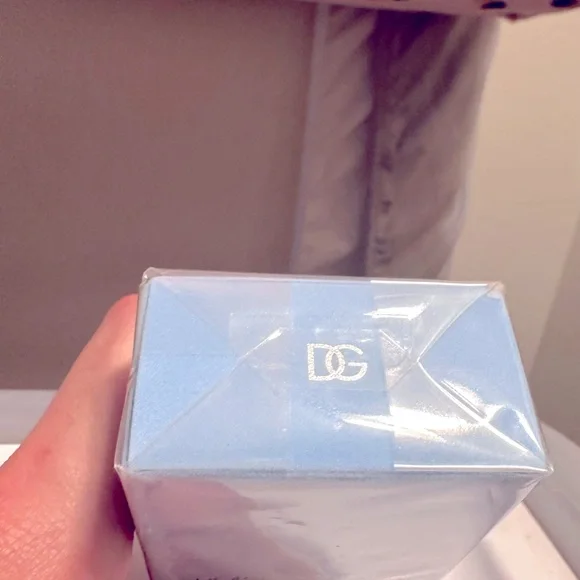 NEW Dolce & Gabbana Light Blue perfume!! - Picture 2 of 2